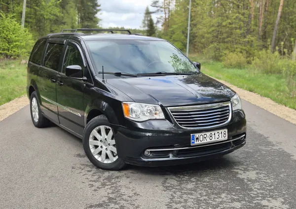 chrysler mazowieckie Chrysler Town &amp; Country cena 49900 przebieg: 230000, rok produkcji 2016 z Koniecpol